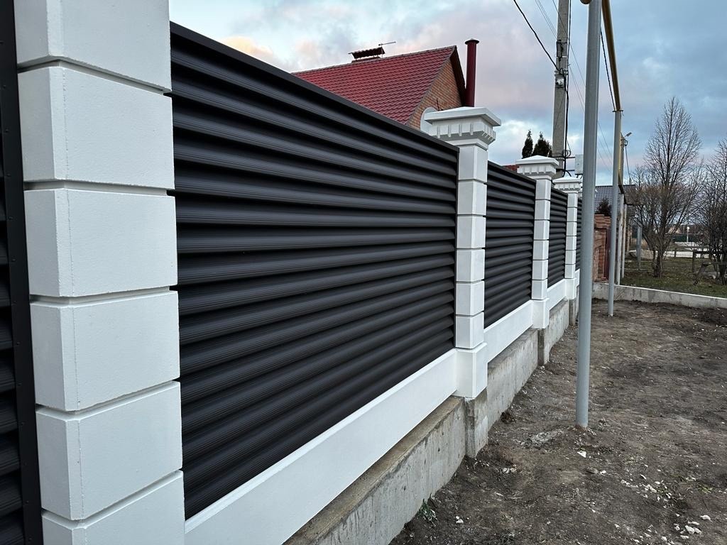 Забор из ламелей Еврожалюзи 35м RAL8019/8019 Темный Шоколад двусторонний MATTE в Димитровграде