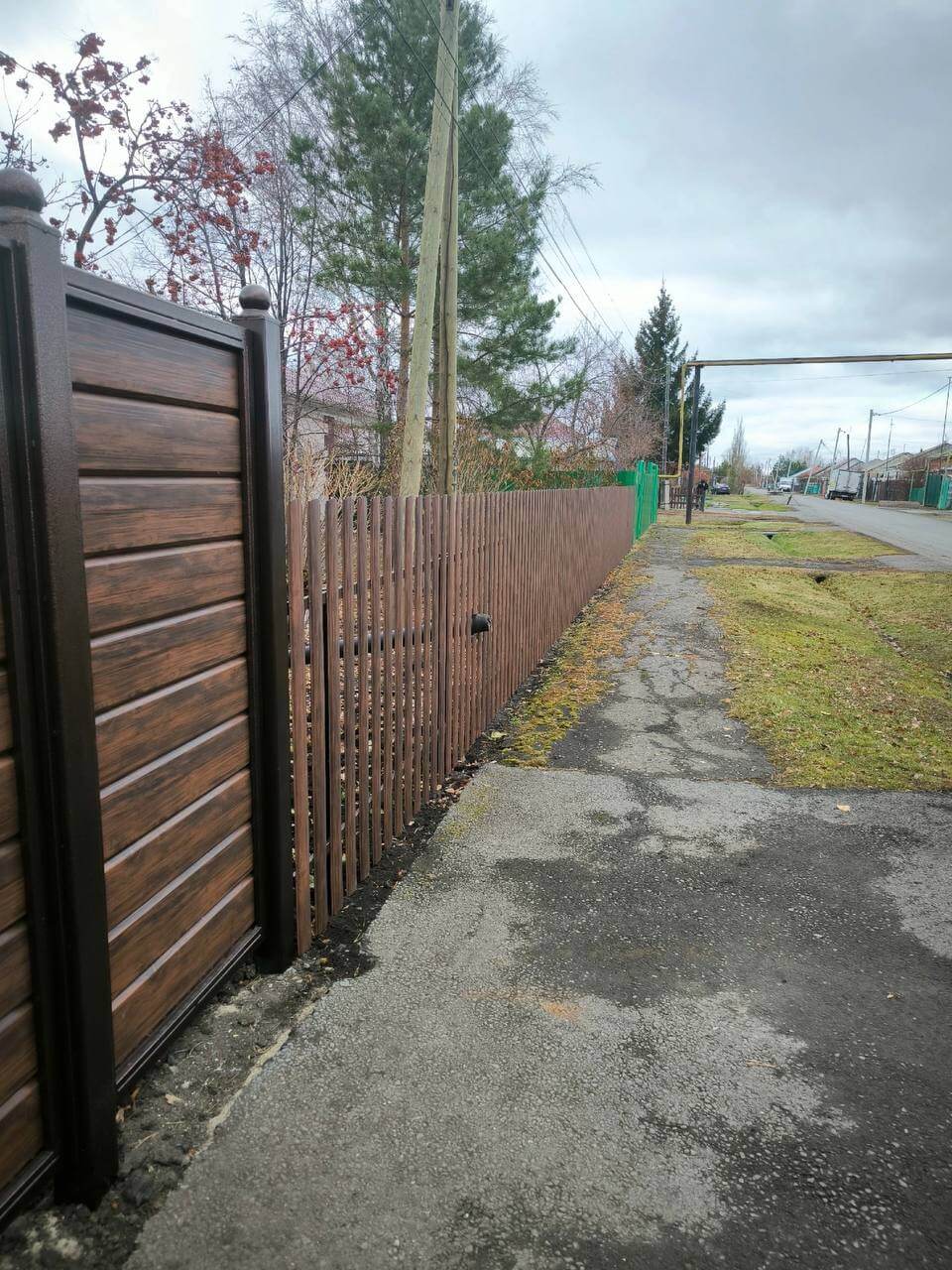 Забор из металлосайдинга Евро-Брус 46м Античное Дерево Принтек фото 3 в Димитровграде