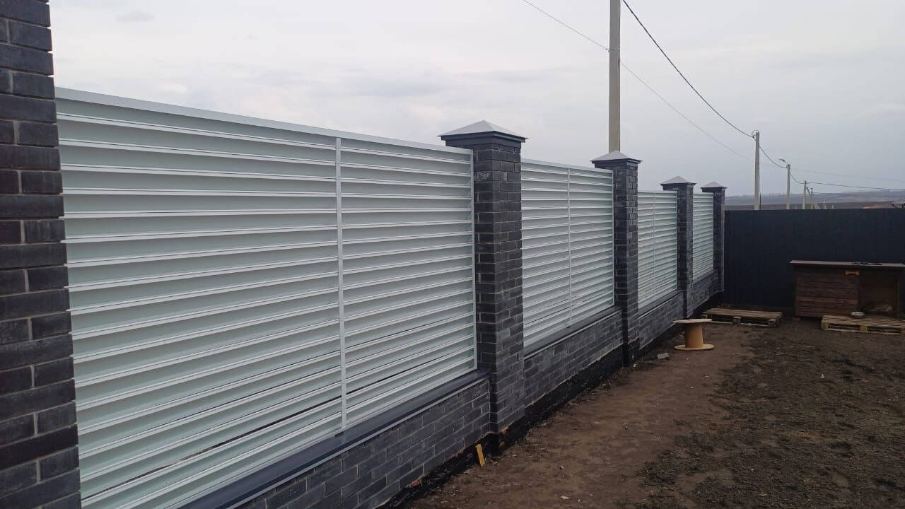 Забор-жалюзи из ламелей ЭКО-Z 94м RAL9003/9003 Белый двусторонний фото 1 в Димитровграде